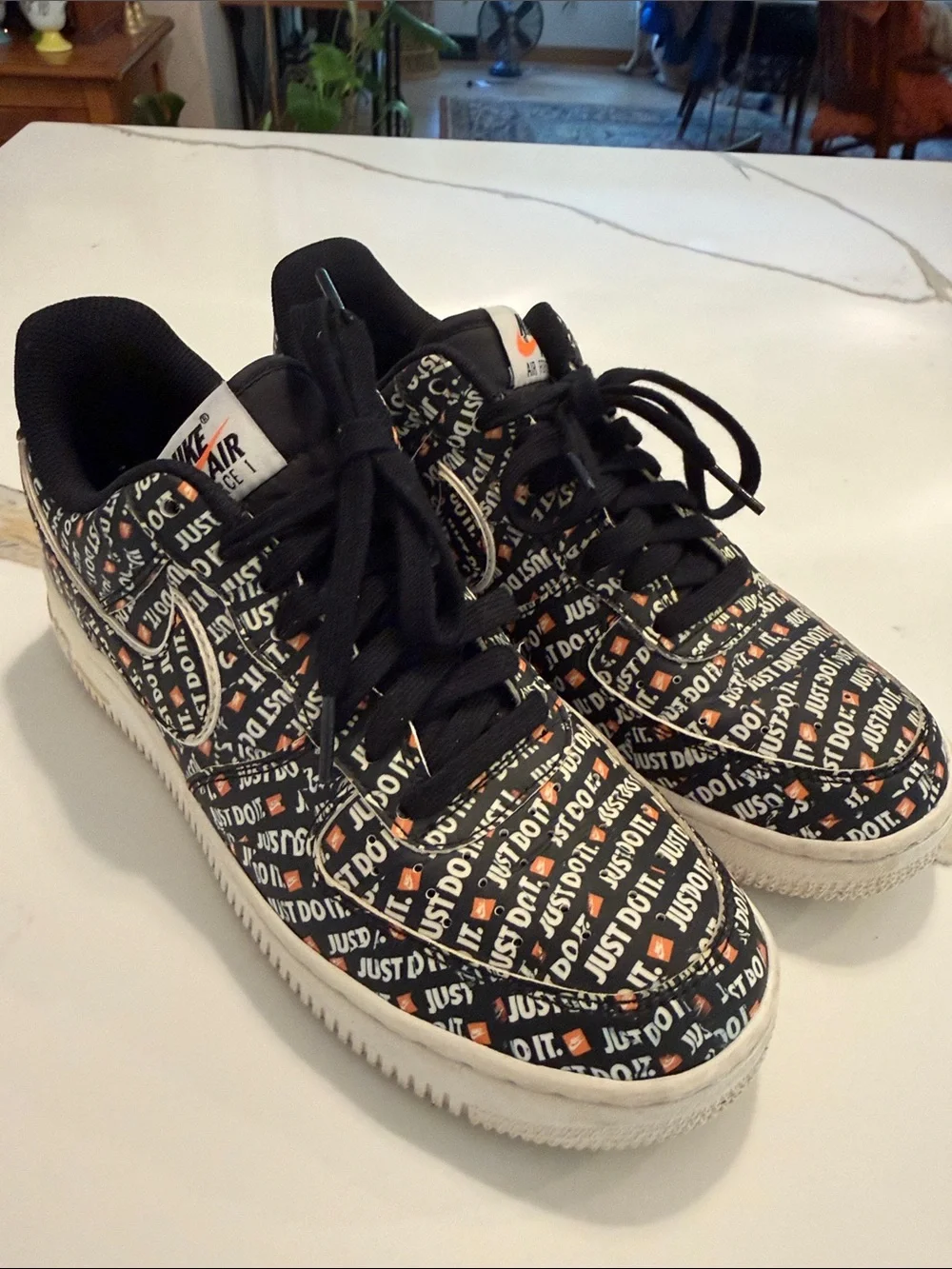 Nike Air Force 1 'Just Do It' Graphic Low Sneakers Men’s size 7.5. A06296-001